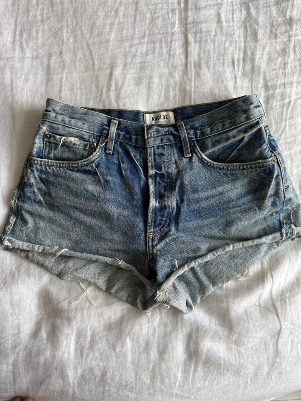 Agolde Vintage Wash Mid-Rise Denim Cutoff Shorts - Blue